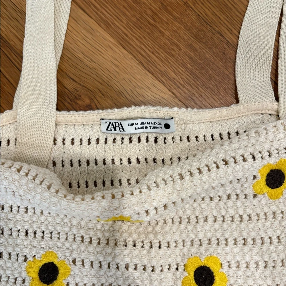 Zara Crochet Crop Top - Picture 2 of 2